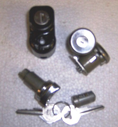 1964 Corvette Deluxe Lock Set (Ignition, Spare Tire, Doors and Glovebox) with #keys